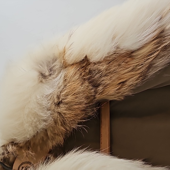 Vintage Genuine Red Fox Fur Coat Sectioned w/ White Fox Collar (70s-80s) Size XS - Picture 4 of 15